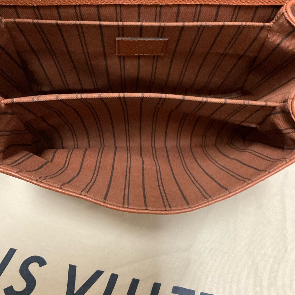 Louis Vuitton Pochette Métis Tan Crossbody Bag - Picture 12 of 16